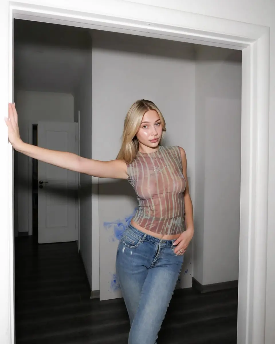 Amara escort in Phuket