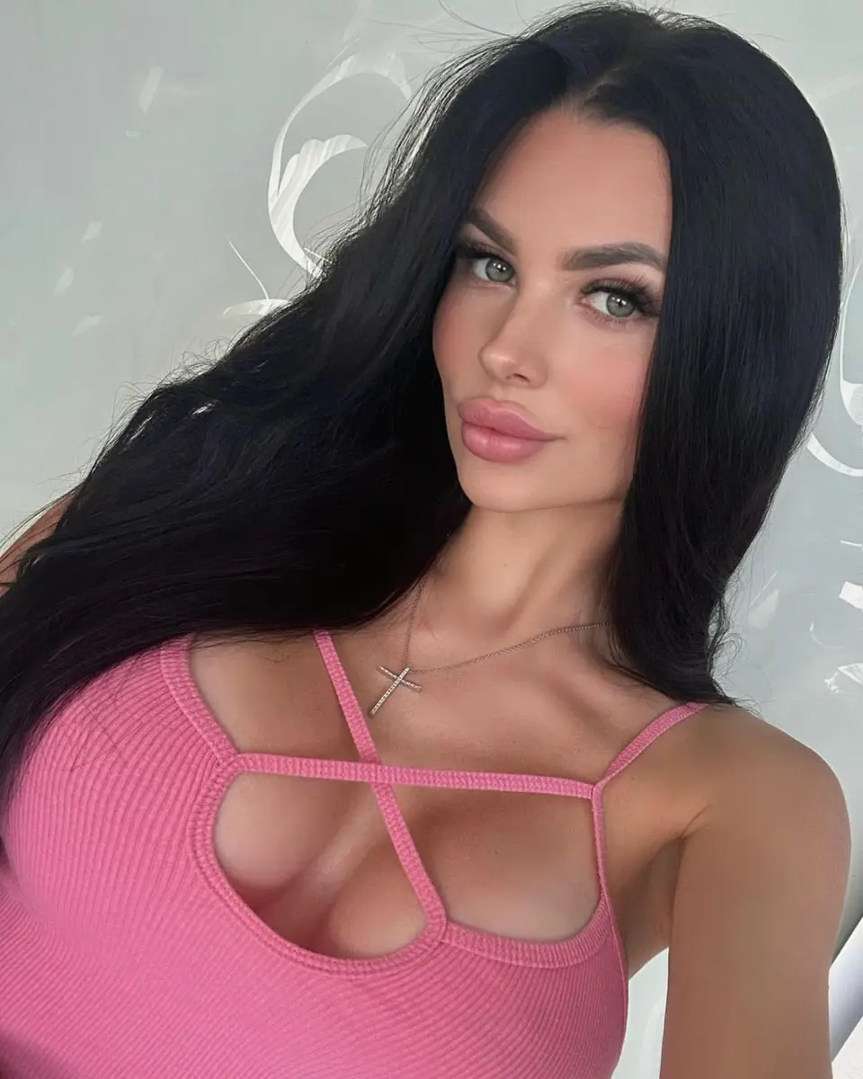 Amira escort in Bangkok