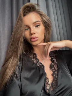 Eleonora escort in Phuket