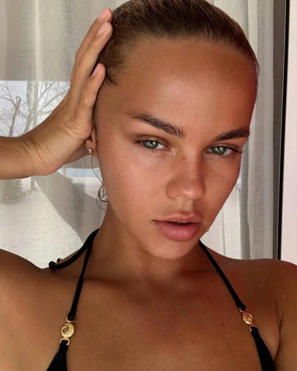 Emma escort in Phuket