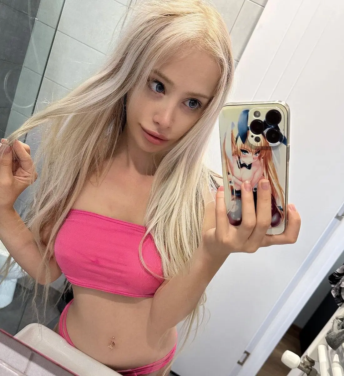 Sofia escort in Phuket