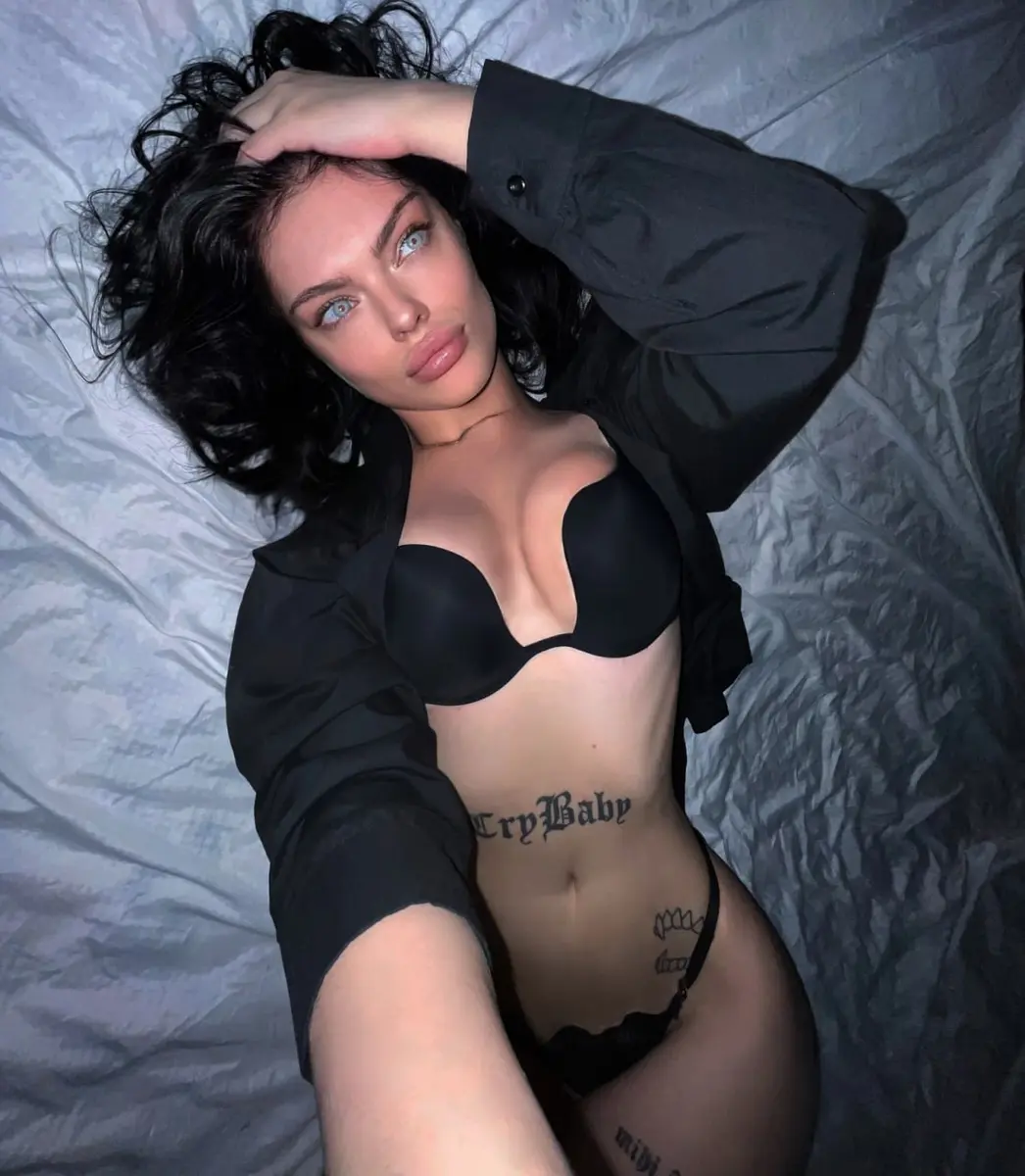 Yelena escort in Phuket